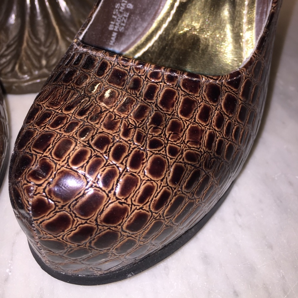 Donated Brown stilettos by Shoedazzle w dust bags - Picture 5 of 8